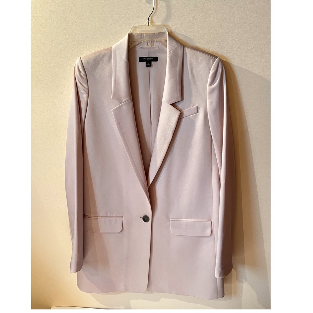ANN Taylor Cream/Rose Blazer brand new